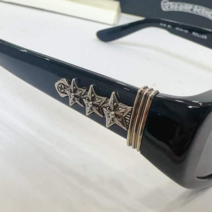 Picture of Chrome Hearts Sunglasses _SKUfw76034333fw